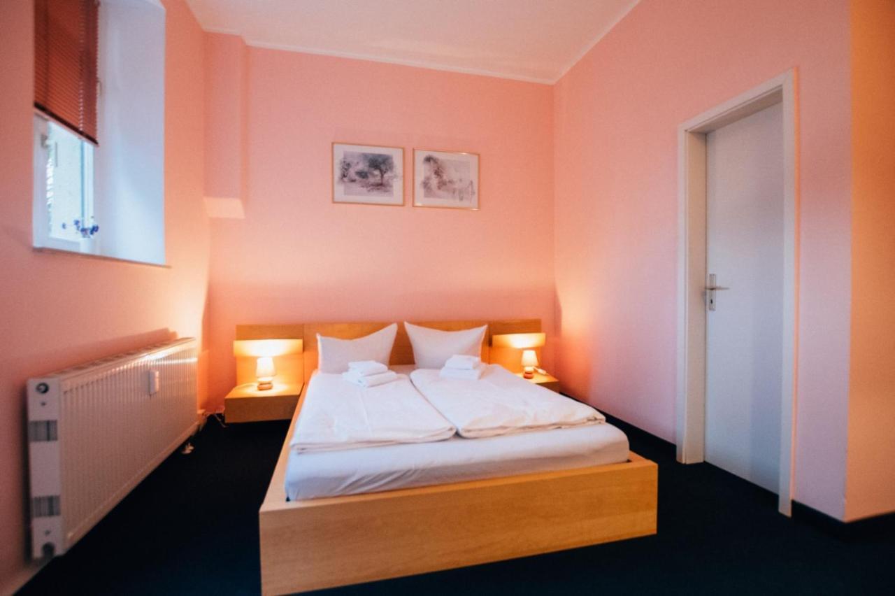 Hotel My Bed Dresden Exterior photo